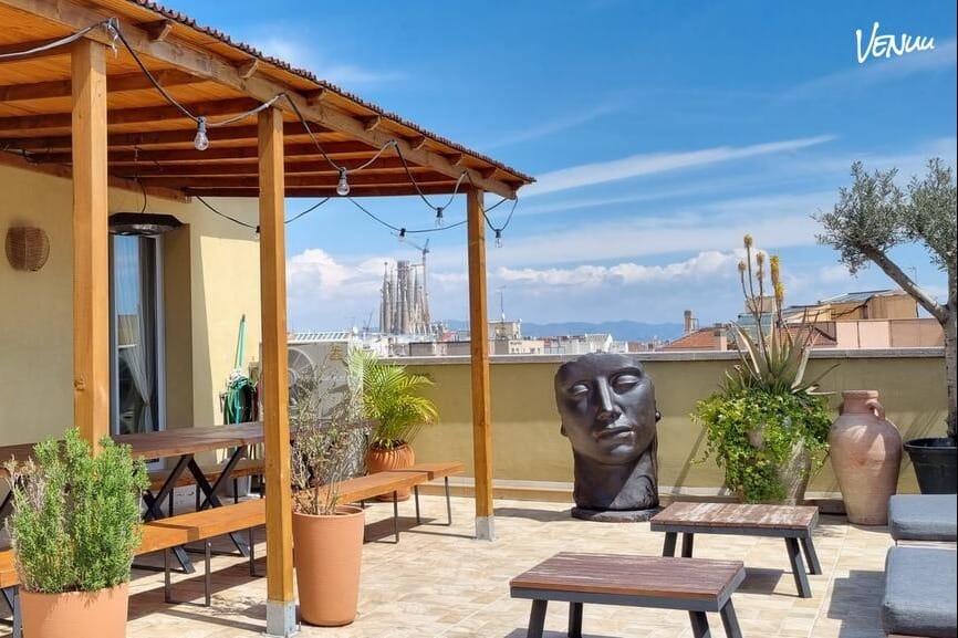 Ático con terraza privada y vistas panorámicas para eventos con mucho estilo en Barcelona.