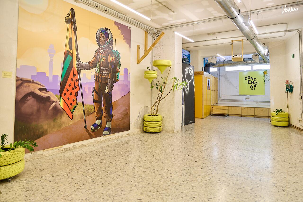 Espacio Afro, local artístico y alegre para cumpleaños infantiles creativos en Madrid.