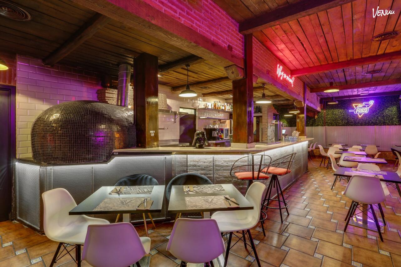 Friki Pizza, restaurante temático para cumpleaños infantiles originales y divertidísimos en Madrid.