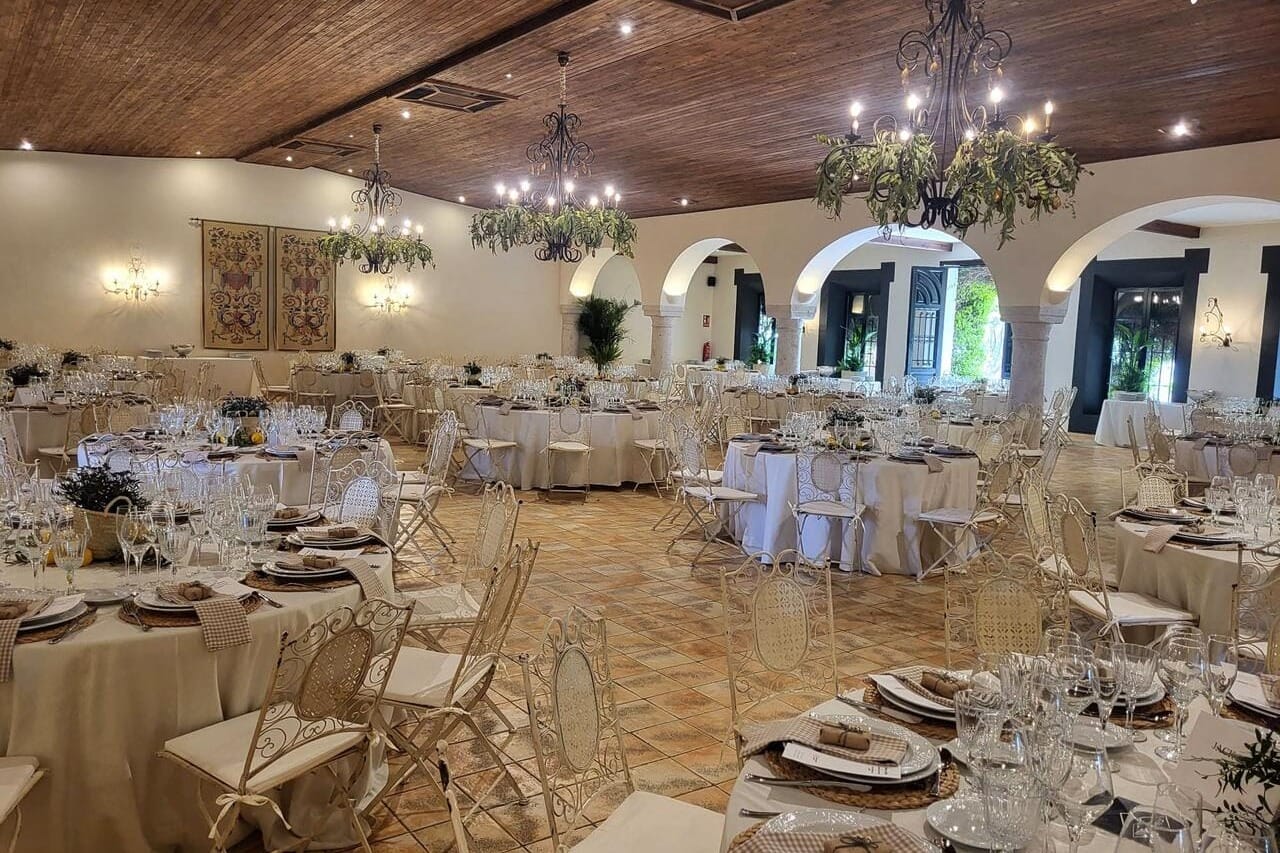 Hacienda Los Frailes de San Alberto, finca andaluza con historia y emoción para bodas auténticas en Sevilla.