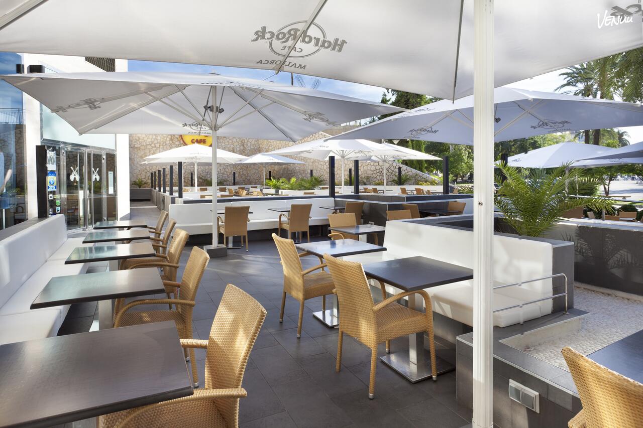 Hard Rock Café Mallorca, despedidas con ritmo, hamburguesas y rock 'n' roll.
