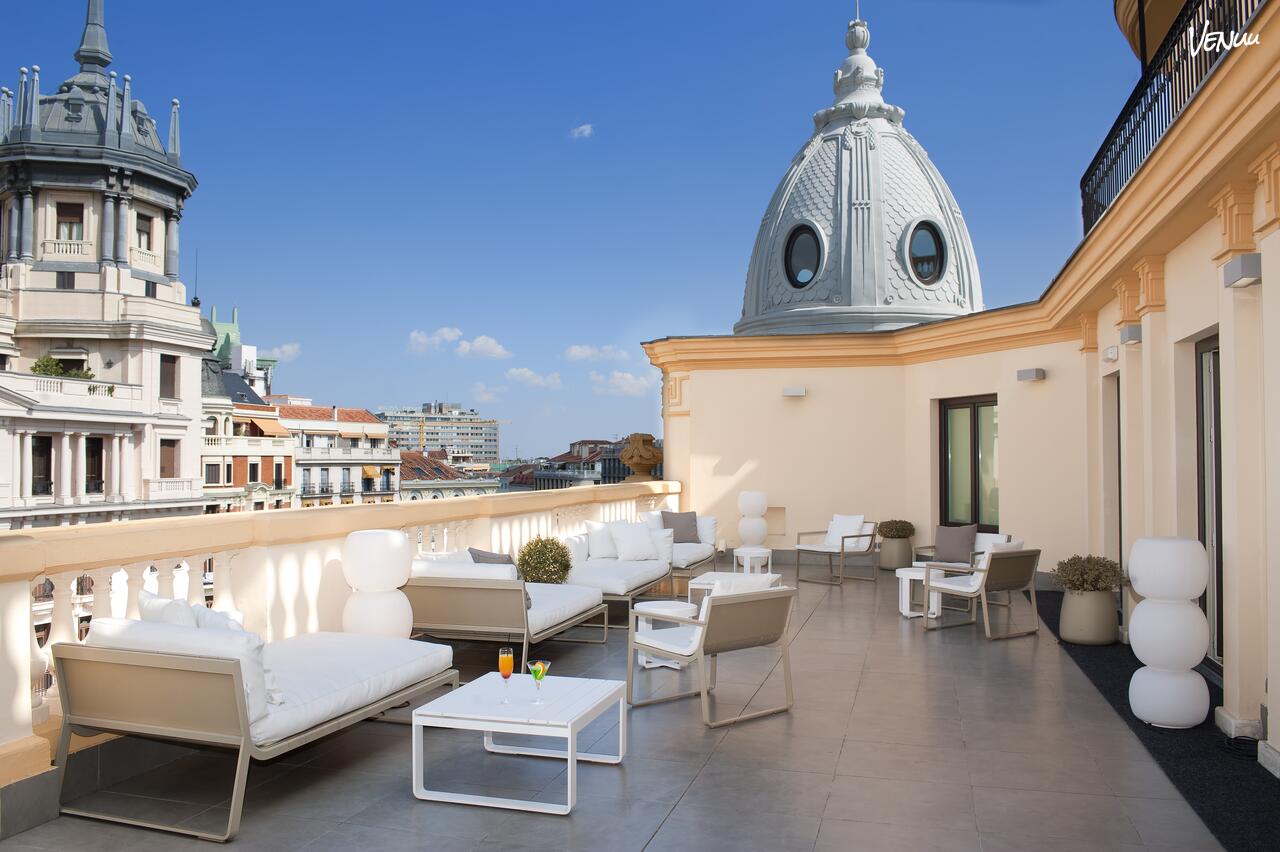 Terraza del Hotel Sardinero Madrid, vistas y vibes para eventos con brisa y brillo.