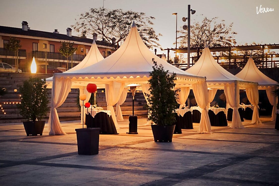 Salón Plenario, hotelazo con espacio deluxe para una despedida con todo.