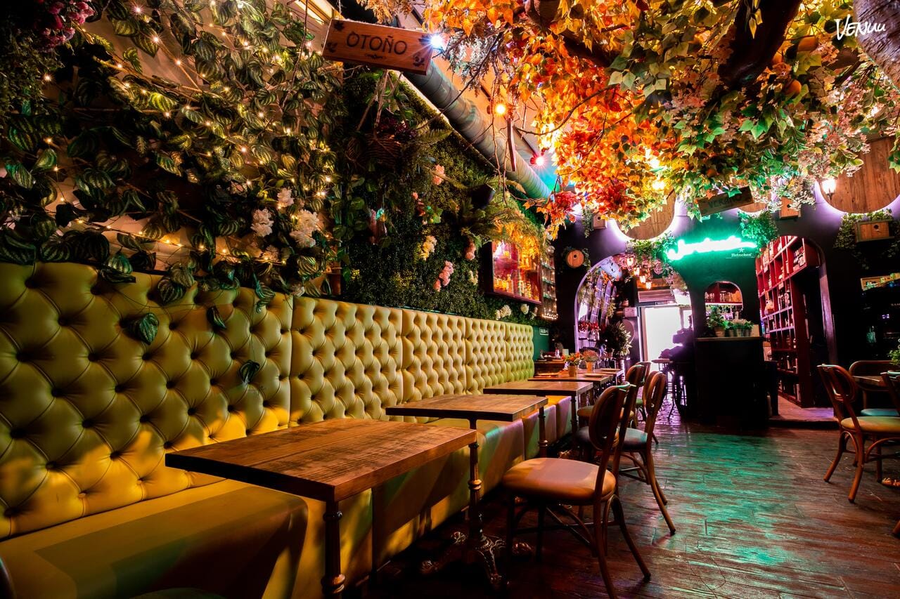 Jardinet de Gràcia, restaurante jardín para cenas mágicas de fin de año en Barcelona.