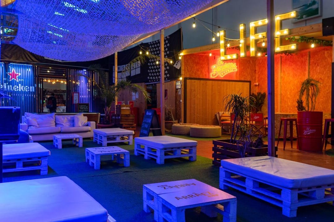 La Casa de la Mar Hall, espacio con alma cultural ideal para eventos creativos y festivos en Valencia.