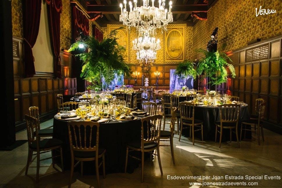 La Casa de la Seda, elegancia histórica para eventos con distinción en Barcelona.