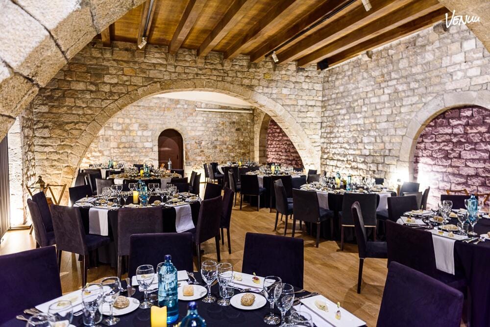 Palacio Requesens, historia y elegancia para banquetes de película en Barcelona.