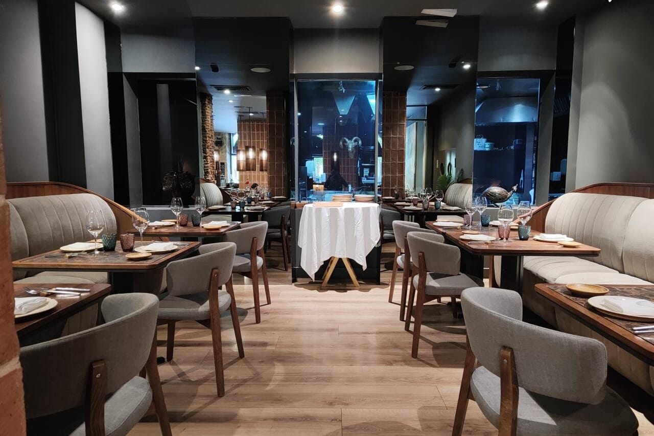 La Cabra Salón Cocina, alta cocina con emoción para aniversarios con estrella.