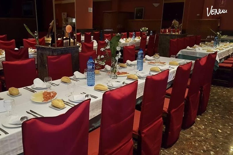 Restaurante Padilla 2 en Málaga, espacio acogedor y tradicional ideal para bodas íntimas y con mucho corazón.