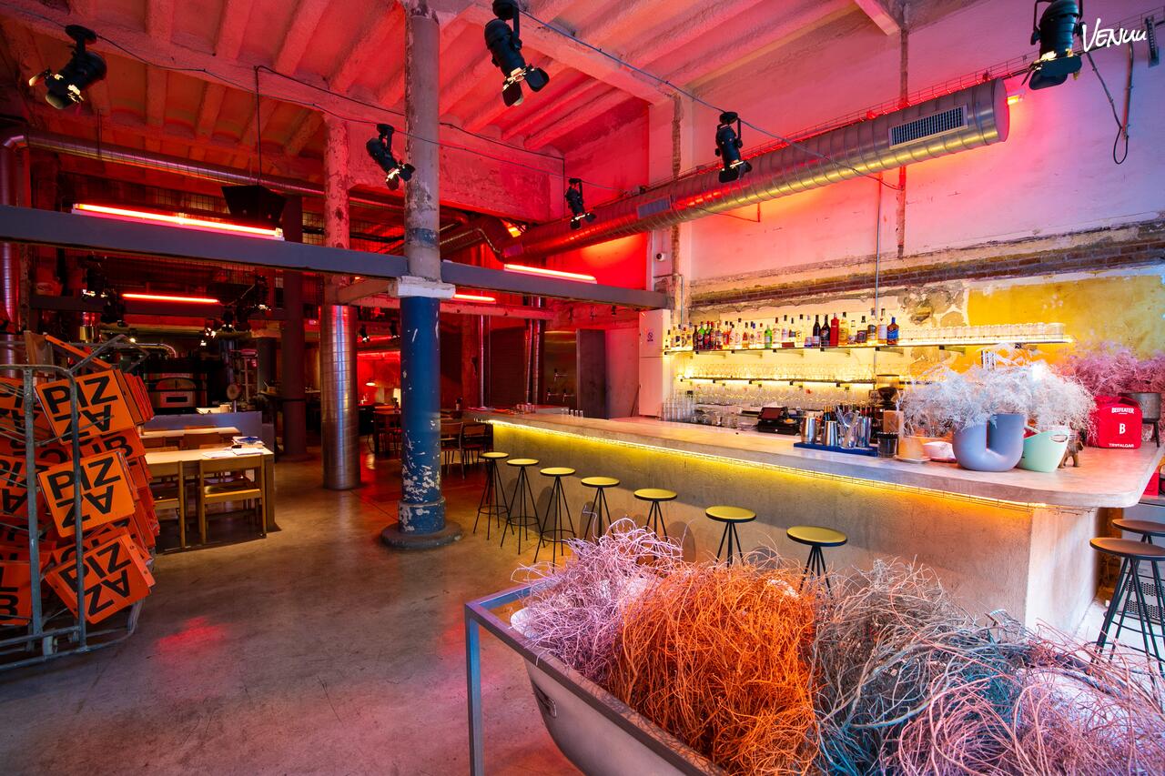 Trafalgar, pizza, flow y fiesta en el corazón de Barcelona.