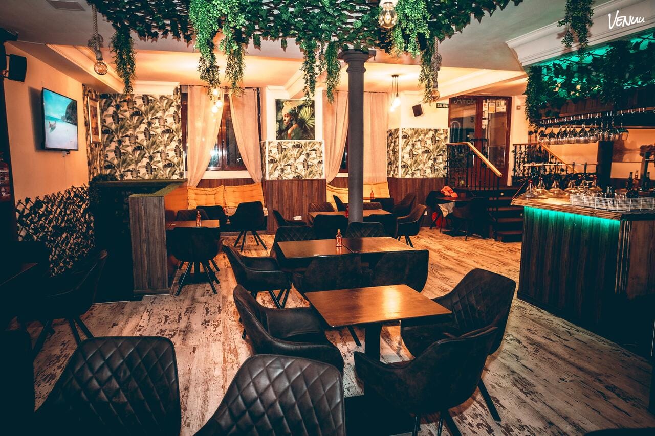 Tropicana Beach Club, verano, amigos y fiesta al estilo caribeño en Madrid.