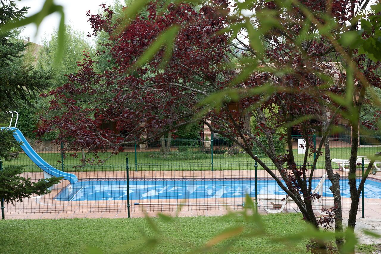  La Finca de Curro, finca rural en la Sierra con jardín y piscina para bodas íntimas al aire libre.