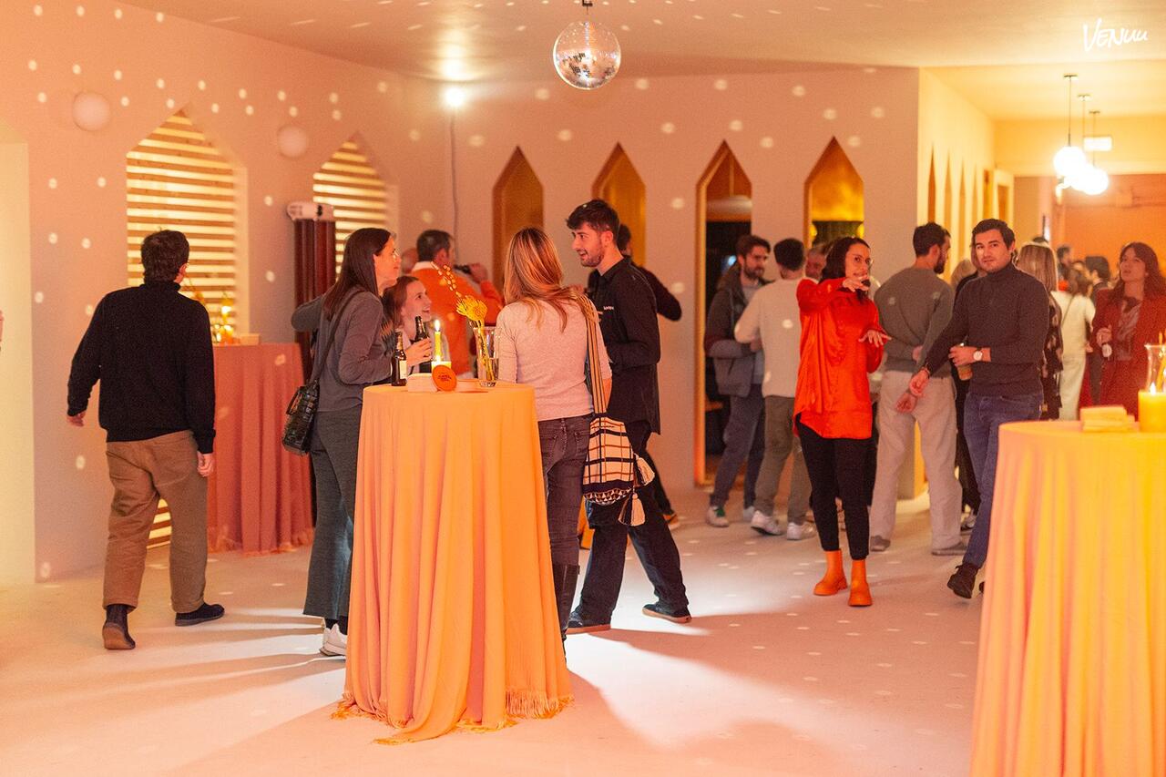 Interior de Espacio Creativo en Barcelona ideal para evento original. ---