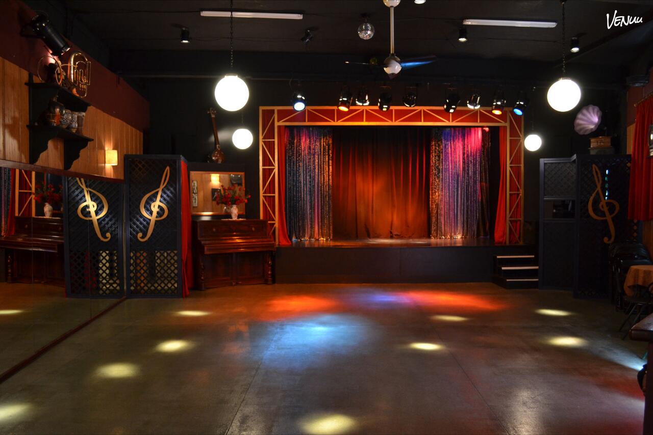 El Teatret de Pilar Ferrer, espacio teatral y divertido para comuniones diferentes en Valencia.