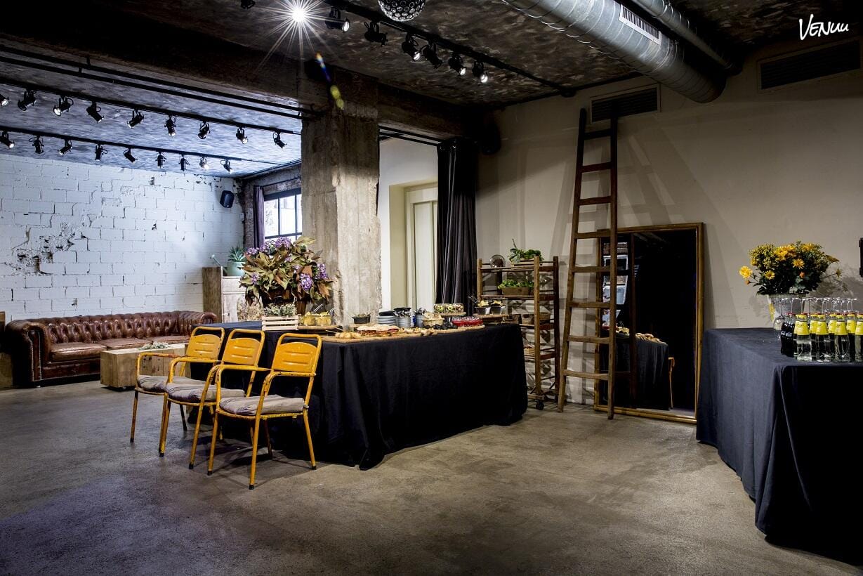 Metric / Búnker, espacio industrial y moderno en Barcelona para bodas con alma alternativa.