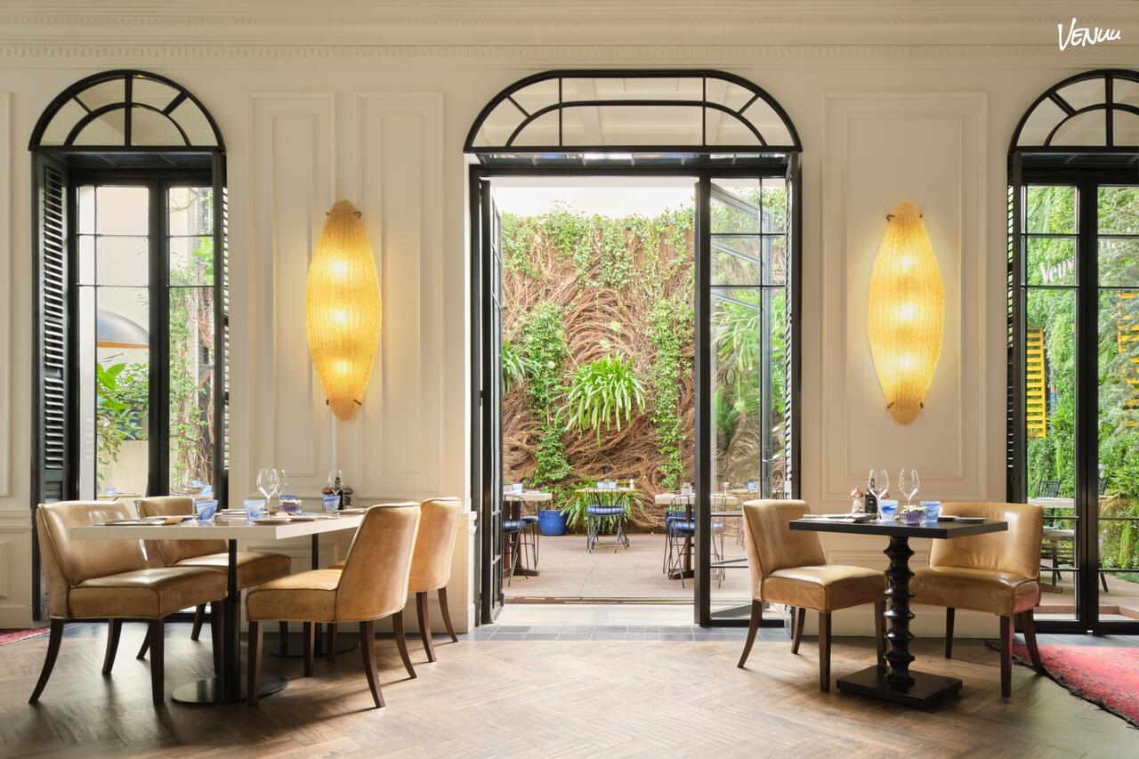 Only YOU Boutique Hotel Madrid, restaurante elegante ideal para bodas íntimas con cena gourmet y noche de hotel incluida.