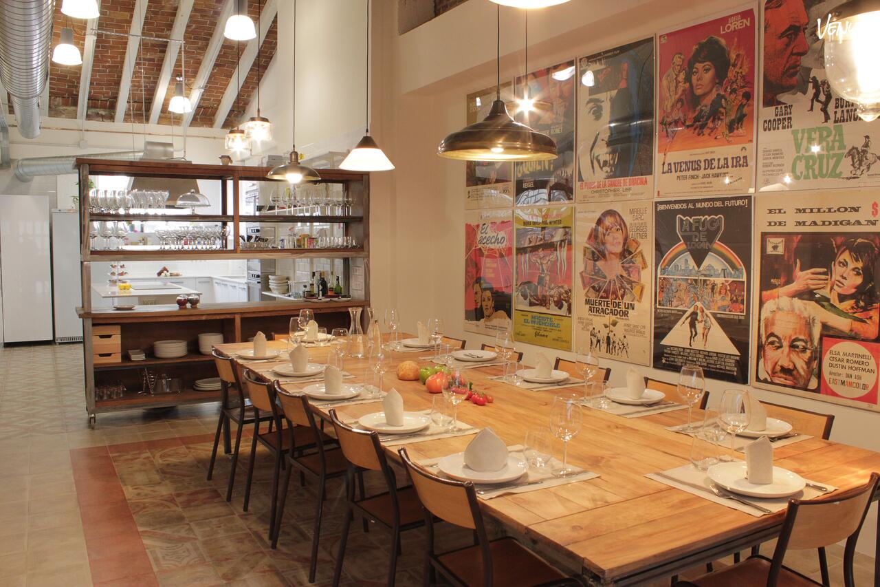 Restaurante Loleo en Madrid, espacio moderno ideal para comidas de empresa y grupos.