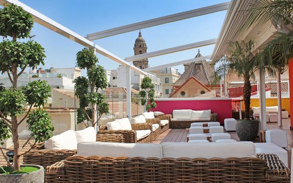 Bodas con buen sabor y buen precio: 7 Restaurantes económicos en Málaga para casarse con alegría