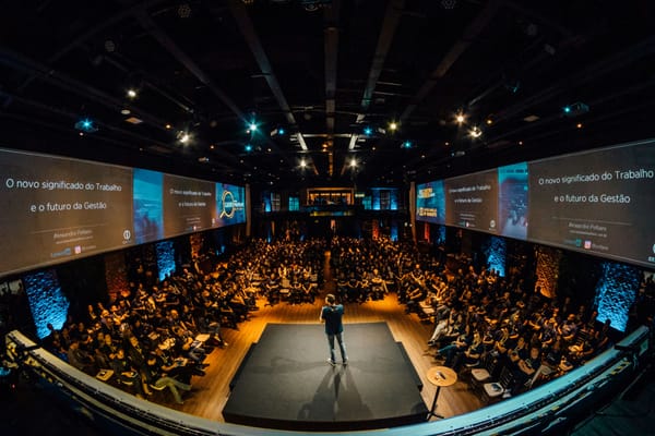 Marketing para conferencias exitosas: cómo atraer asistentes y aumentar el impacto del evento