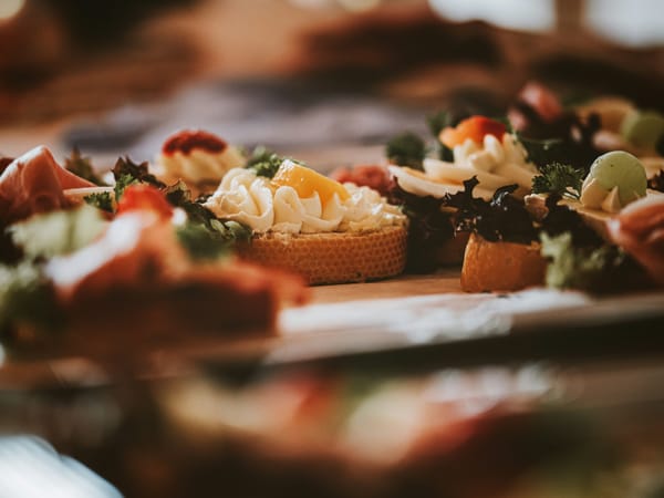 Cena de navidad estilo buffet: Ideas para una noche informal y divertida