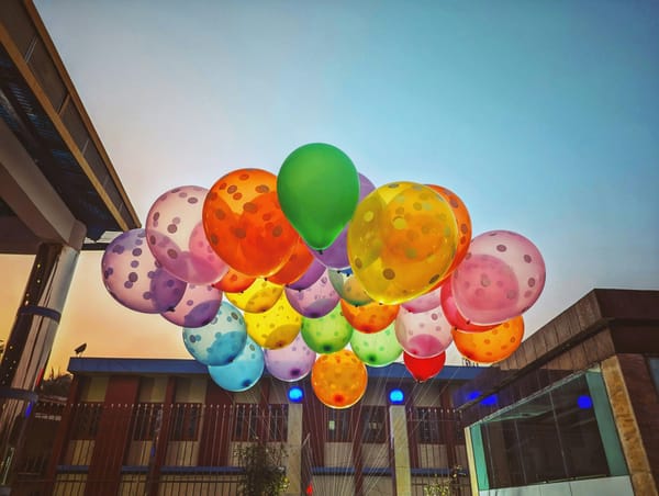 Juegos para cumpleaños de adultos: Ideas para fiestas inolvidables con globos y diversión